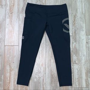 Virus 3/4 compression pants